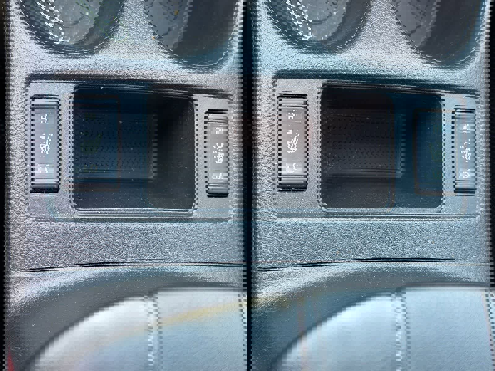 Certified 2019 Nissan Rogue SV w/ Premium Package image 19