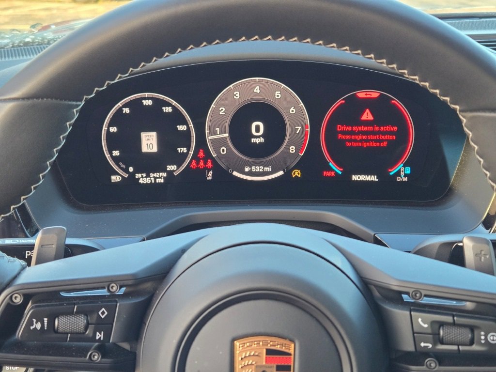 Used 2025 Porsche Panamera 4 image 30