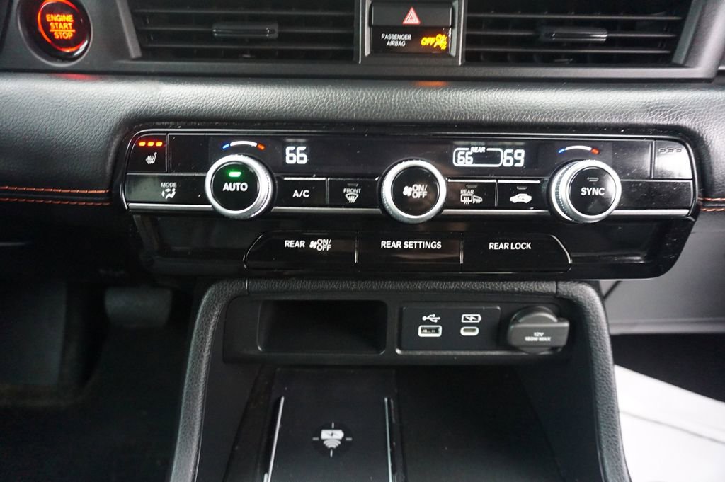 Used 2024 Honda Pilot TrailSport image 13