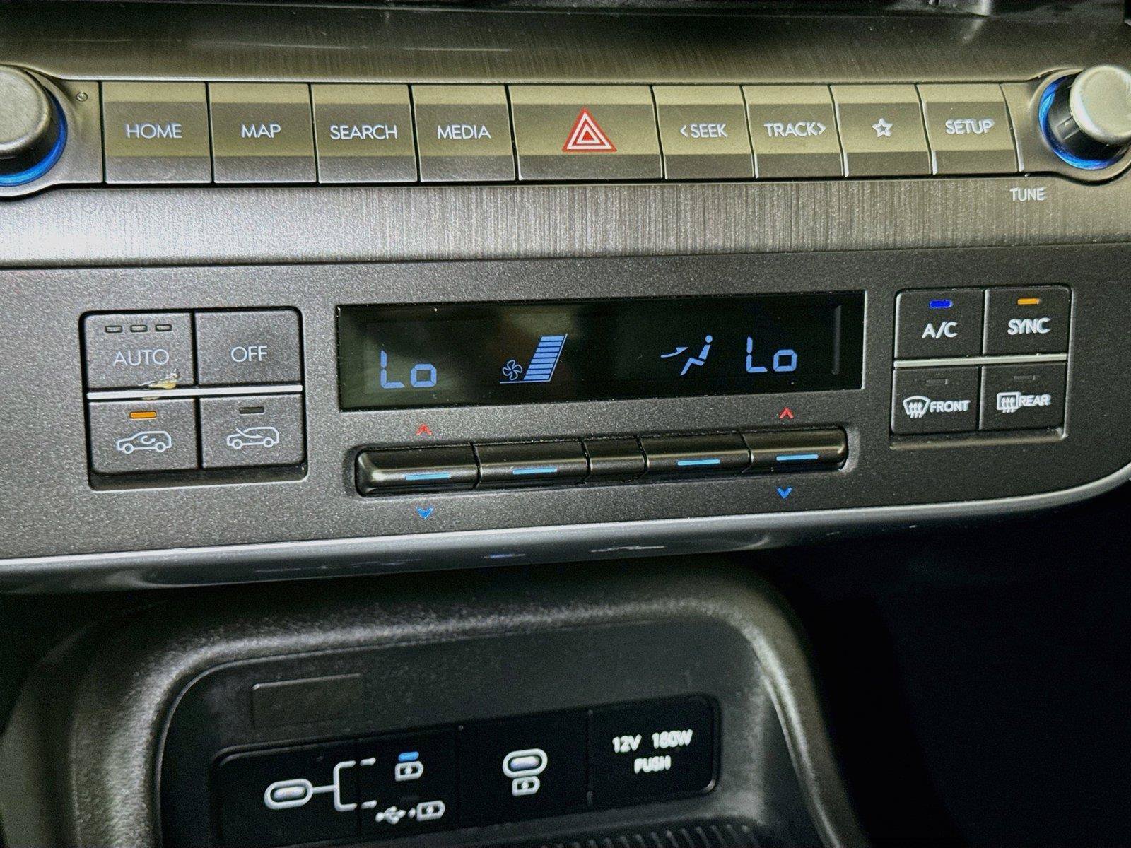 Used 2025 Hyundai Kona SEL FWD image 13