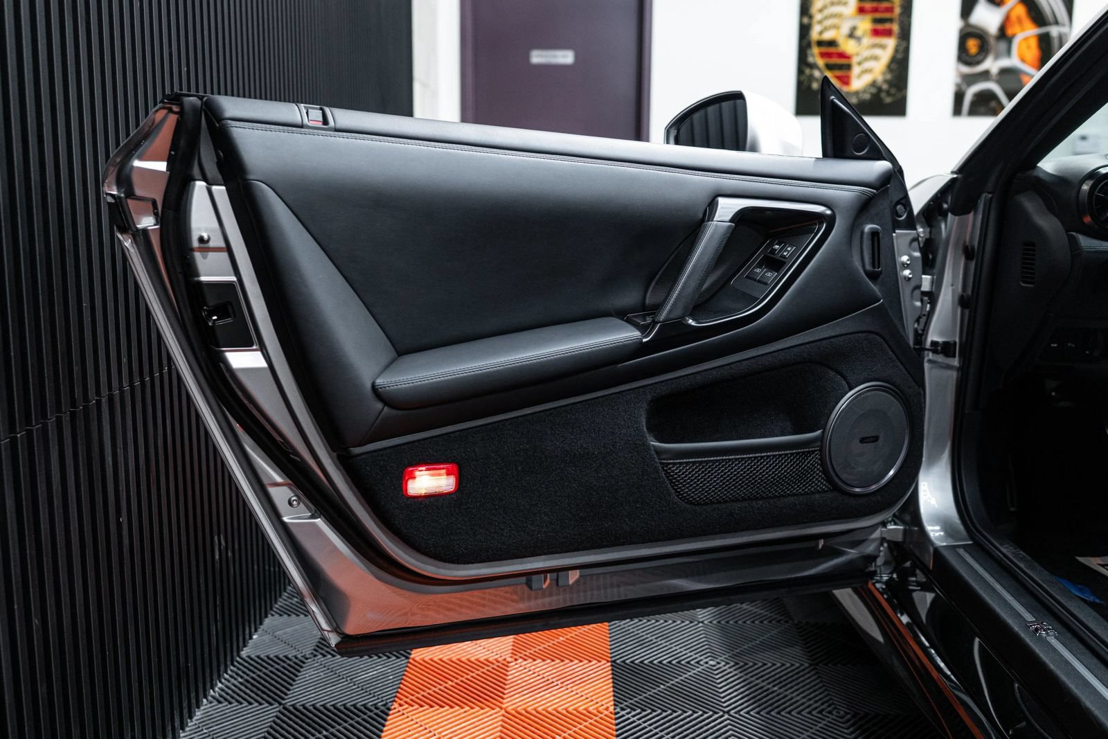 Used 2024 Nissan GT-R Premium w/ Floor Mat Package AWD/4WD image 26