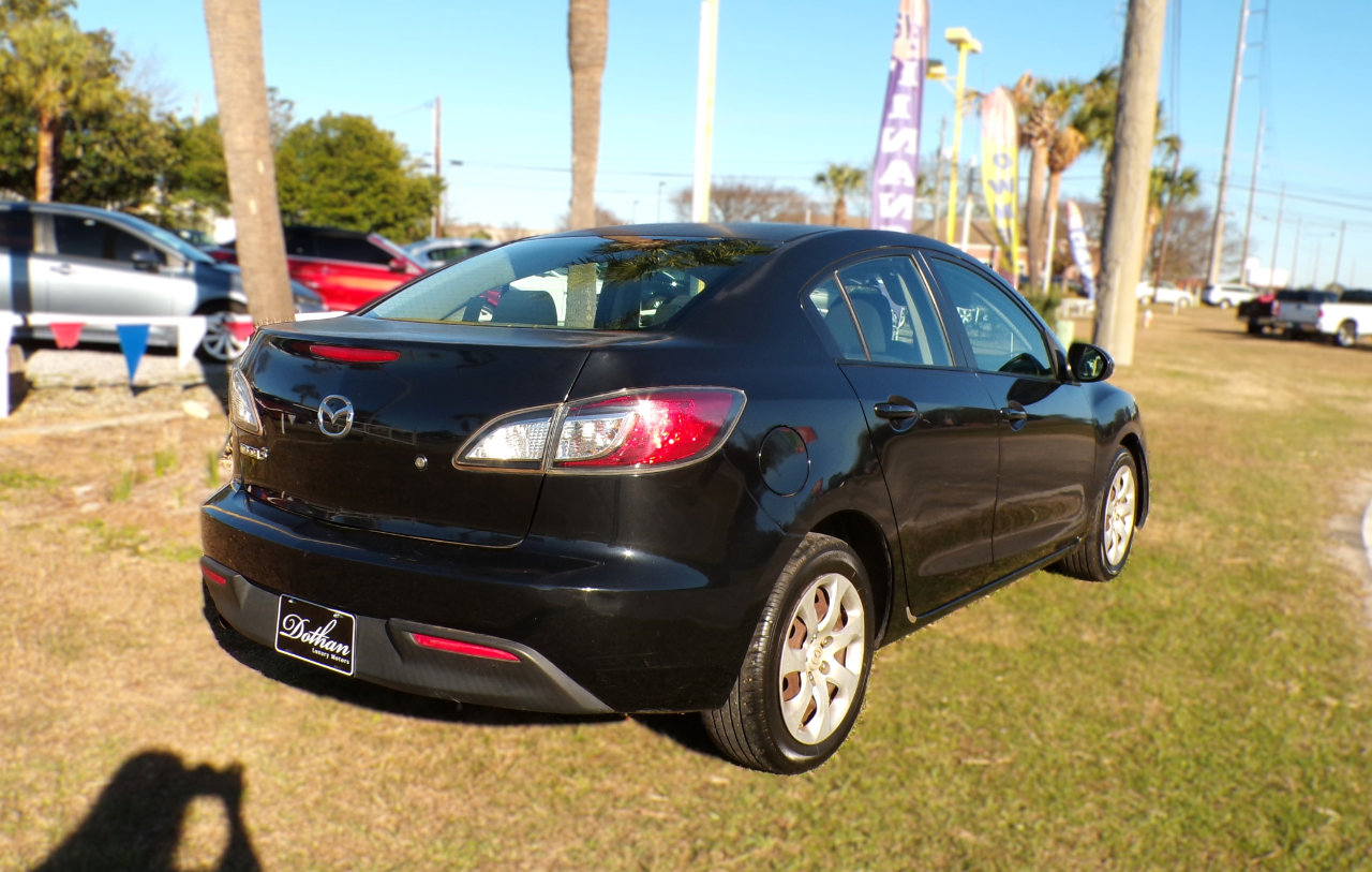 Used 2011 MAZDA MAZDA3 i Sport image 6