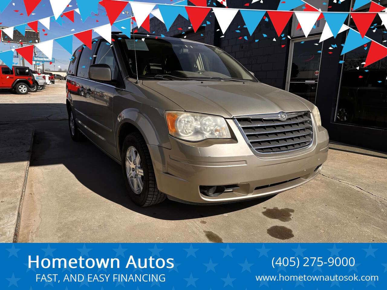 Used 2008 Chrysler Town & Country Touring image 1