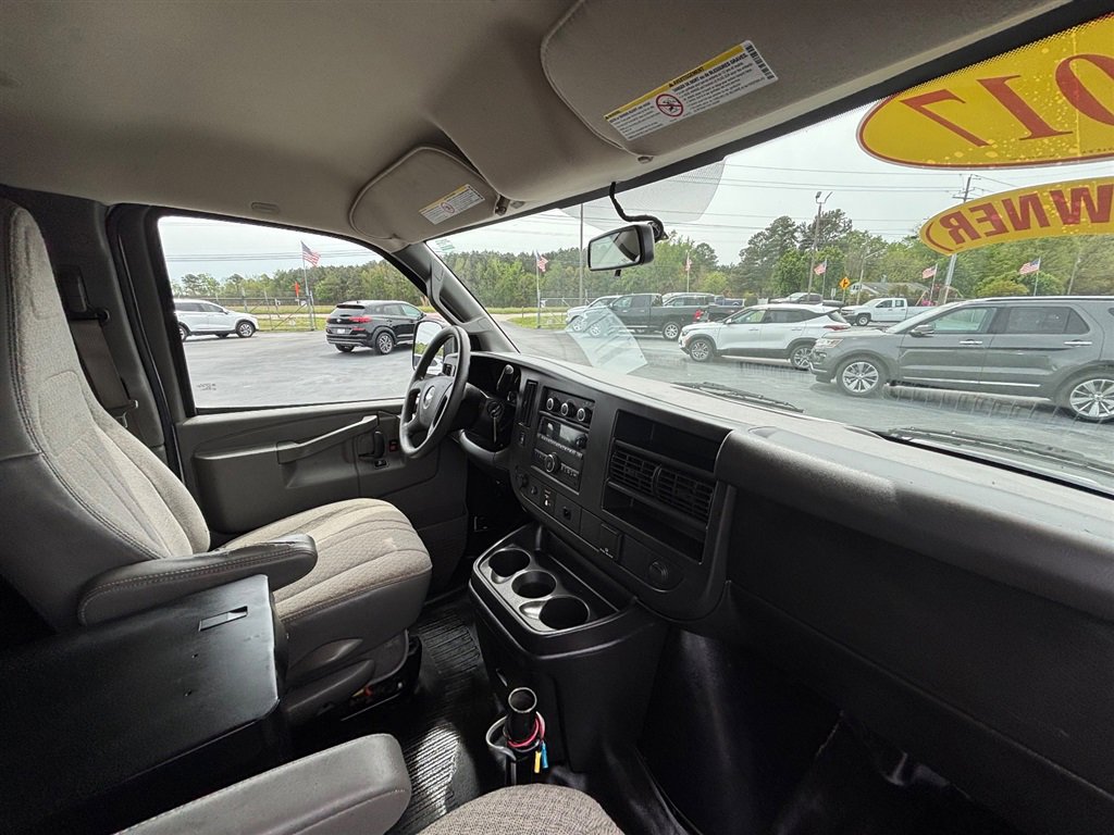 Used 2017 Chevrolet Express 2500 w/ Cold Climate Package RWD image 17