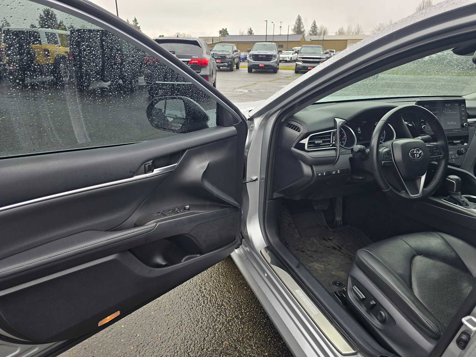 Used 2024 Toyota Camry XLE image 20