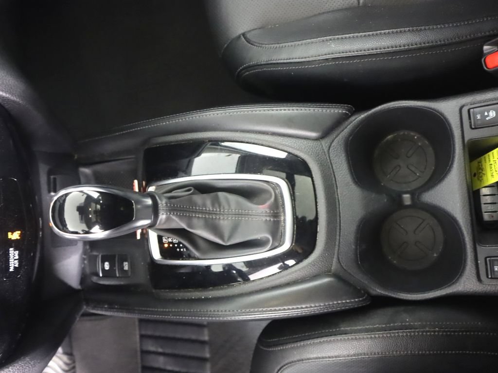 Used 2019 Nissan Rogue SL w/ Premium Package AWD/4WD image 12