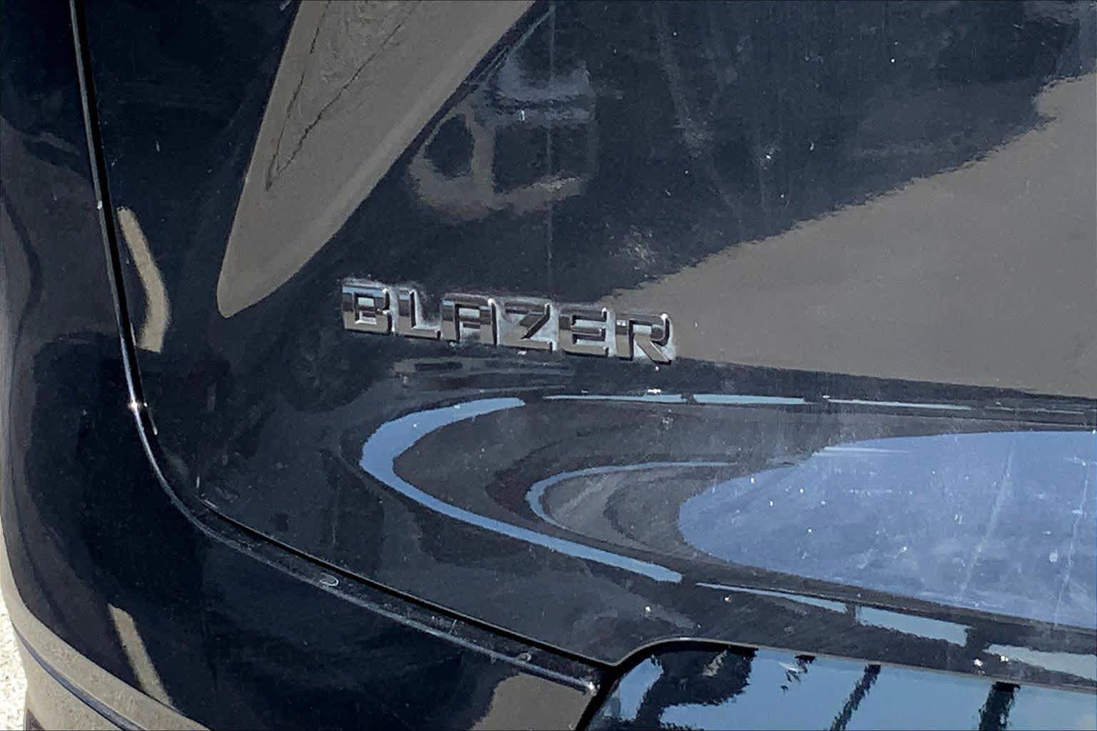 Used 2022 Chevrolet Blazer RS FWD image 28
