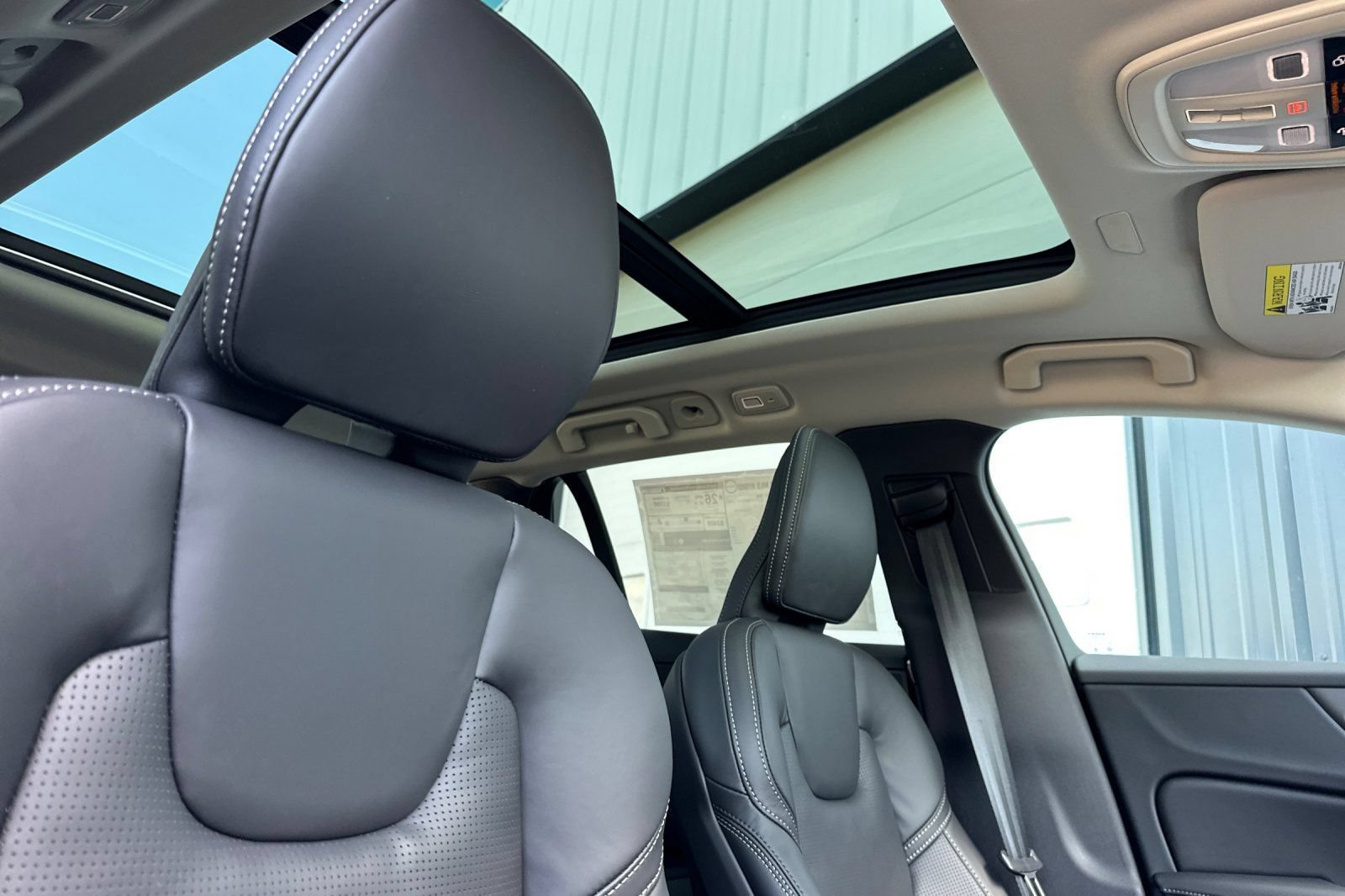 New 2026 Volvo V60 B5 Cross Country Ultra w/ Climate Package AWD/4WD image 16