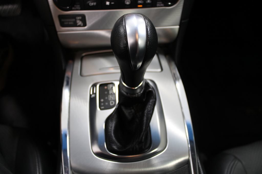 Used 2015 INFINITI Q60 AWD Coupe w/ Premium Package image 28