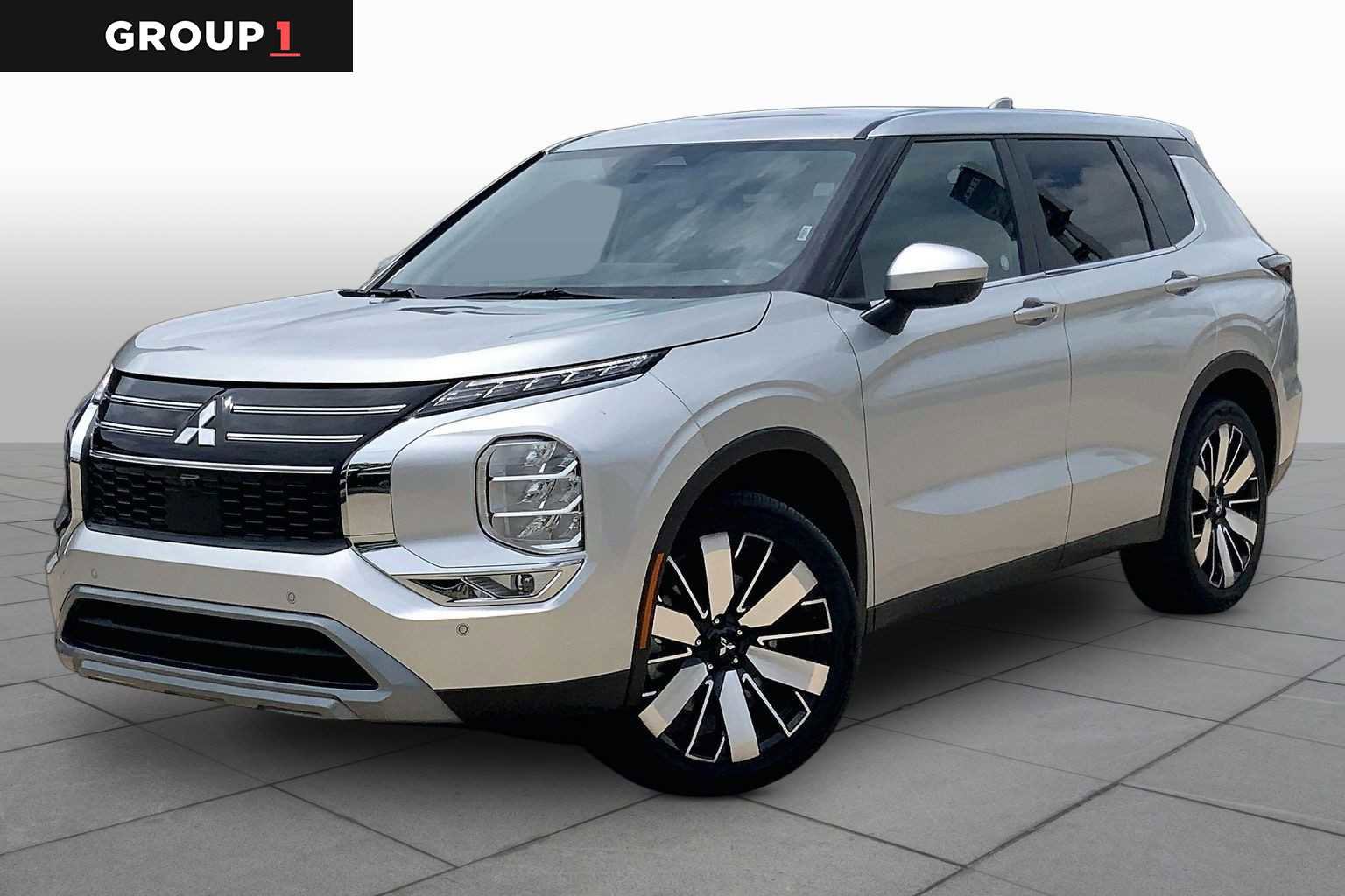 Used 2025 Mitsubishi Outlander SE FWD image 1