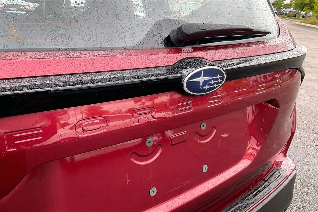 Certified 2025 Subaru Forester AWD/4WD image 9