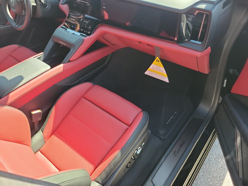 New 2026 Porsche Cayenne Turbo AWD/4WD image 19