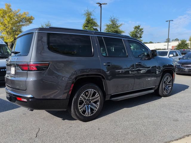 Used 2025 Jeep Wagoneer 4WD w/ Premium Group I image 4