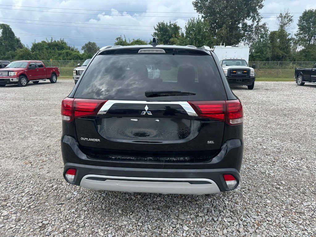 Used 2020 Mitsubishi Outlander SEL AWD/4WD image 2