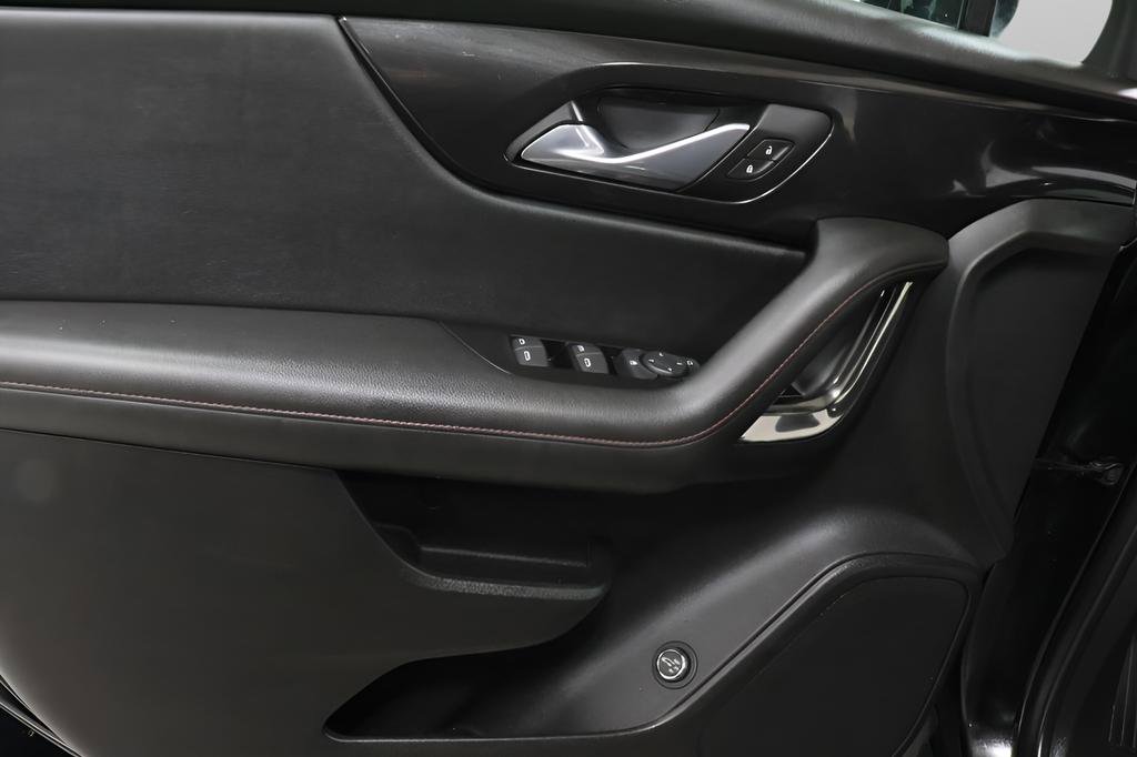 Used 2021 Chevrolet Blazer RS FWD image 23