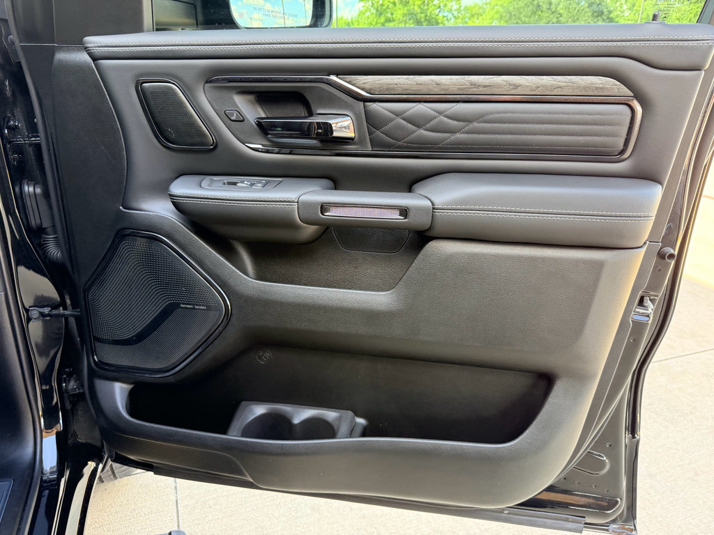 Used 2026 RAM 1500 Limited AWD/4WD image 12
