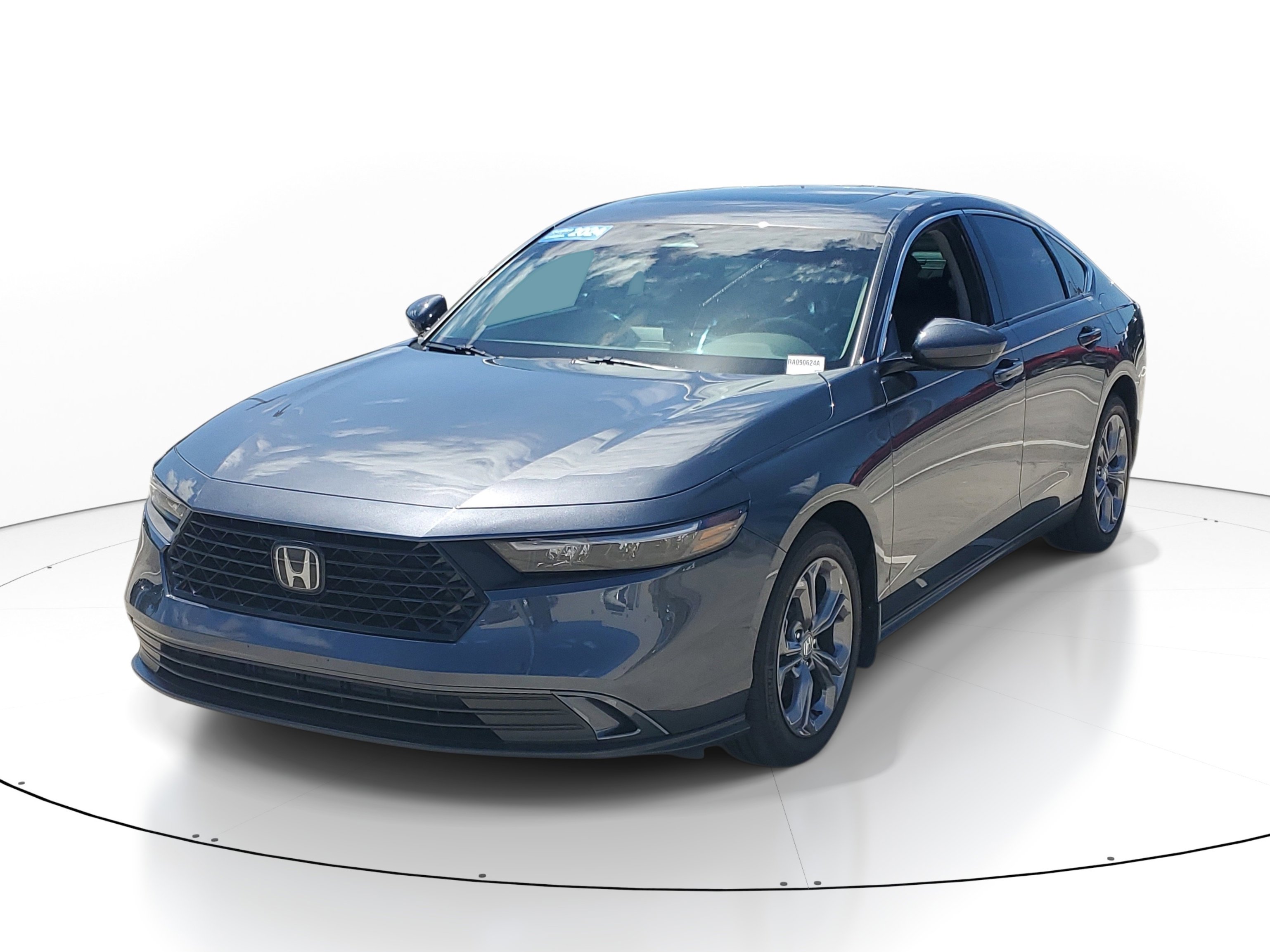Used 2024 Honda Accord EX image 3