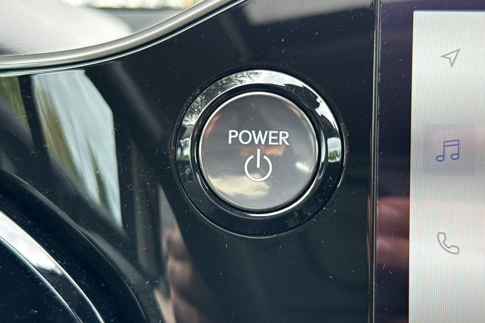 Used 2025 Lexus NX 350h AWD w/ Premium Package image 28