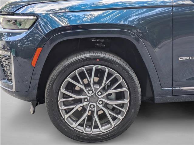 New 2026 Jeep Grand Cherokee Summit AWD/4WD image 10