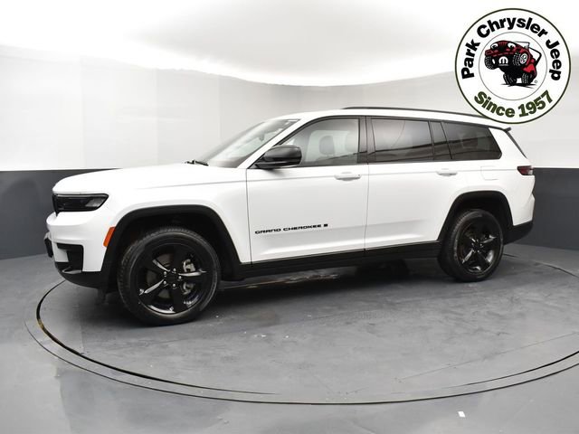Used 2023 Jeep Grand Cherokee L Laredo AWD/4WD image 3