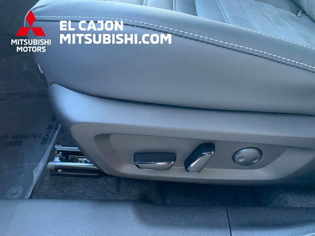 New 2026 Mitsubishi Outlander AWD image 12