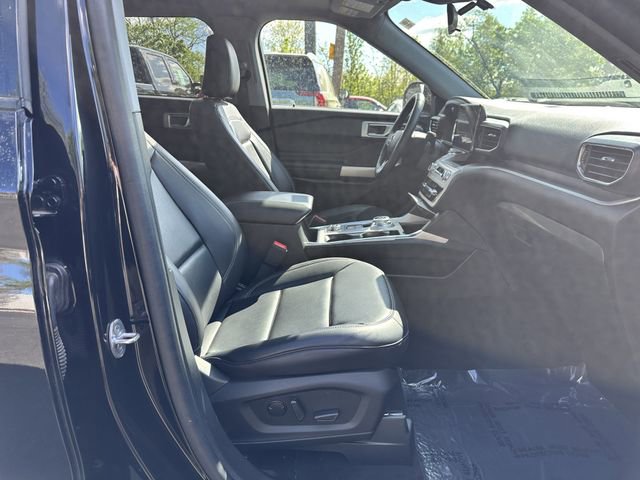 Certified 2023 Ford Explorer XLT w/ Equipment Group 202A image 34