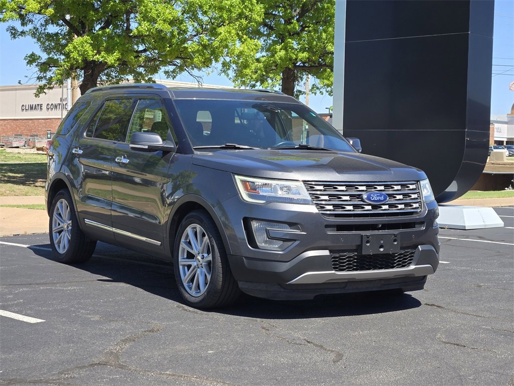 Used 2016 Ford Explorer Limited image 3