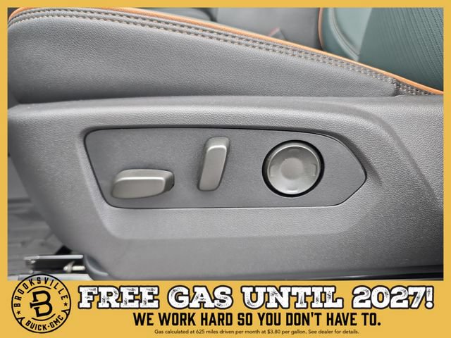 New 2026 GMC Yukon AT4 w/ AT4 Premium Plus Package AWD/4WD image 20