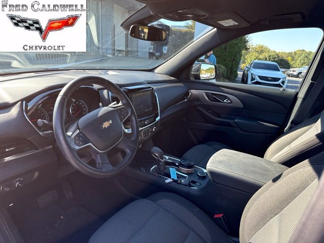 Used 2023 Chevrolet Traverse LT FWD image 7