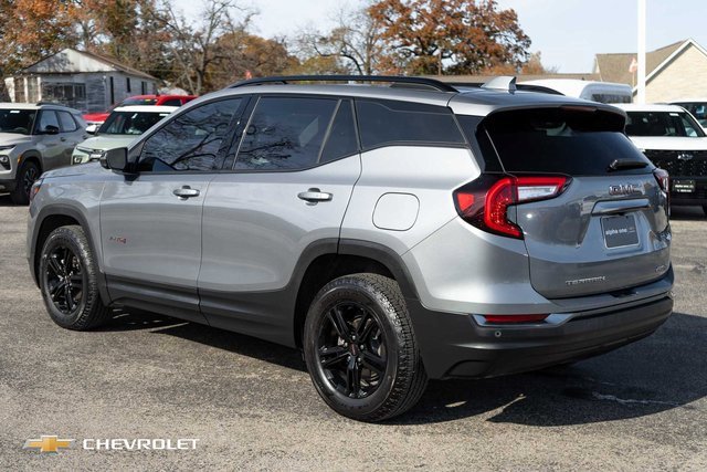 Used 2023 GMC Terrain AT4 w/ Tech Package image 9