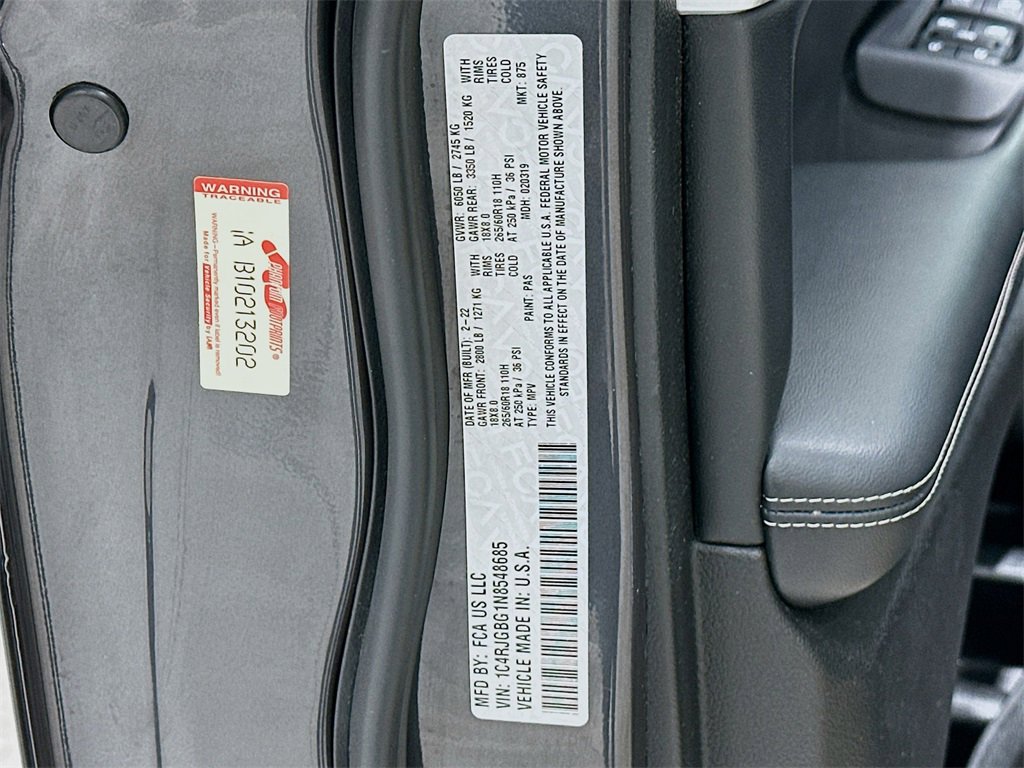 Used 2022 Jeep Grand Cherokee Limited image 34