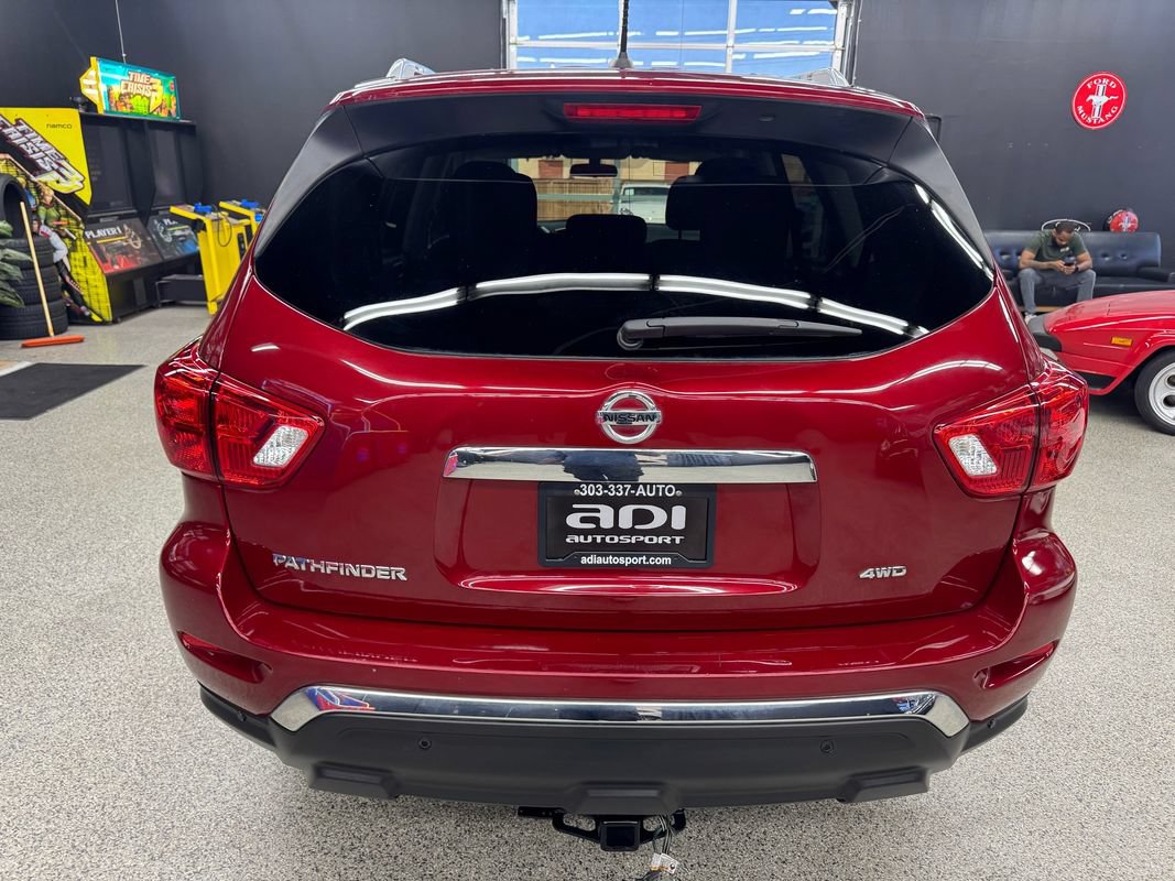 Used 2018 Nissan Pathfinder S AWD/4WD image 4