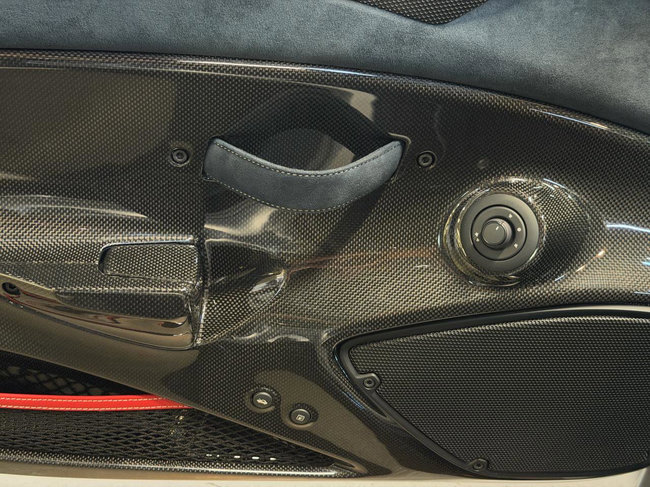 Used 2020 Ferrari 488 Pista Coupe RWD image 26