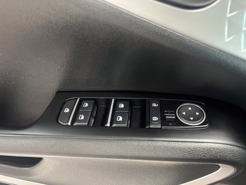 Certified 2024 Kia Soul LX FWD image 17