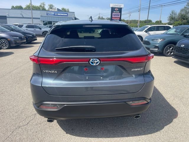 Used 2022 Toyota Venza LE AWD/4WD image 5