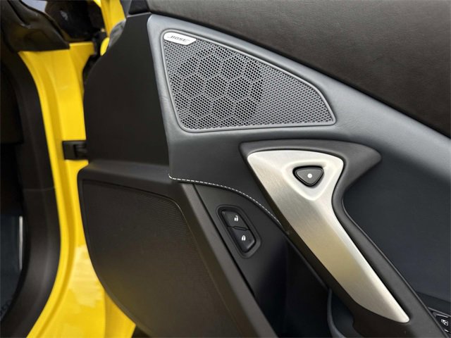 Used 2016 Chevrolet Corvette Z06 w/ 3LZ Preferred Equipment Group image 16