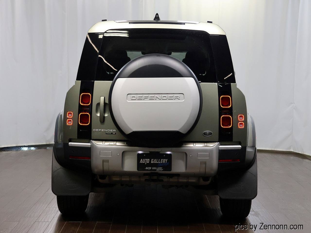 Used 2020 Land Rover Defender 110 SE AWD/4WD image 7