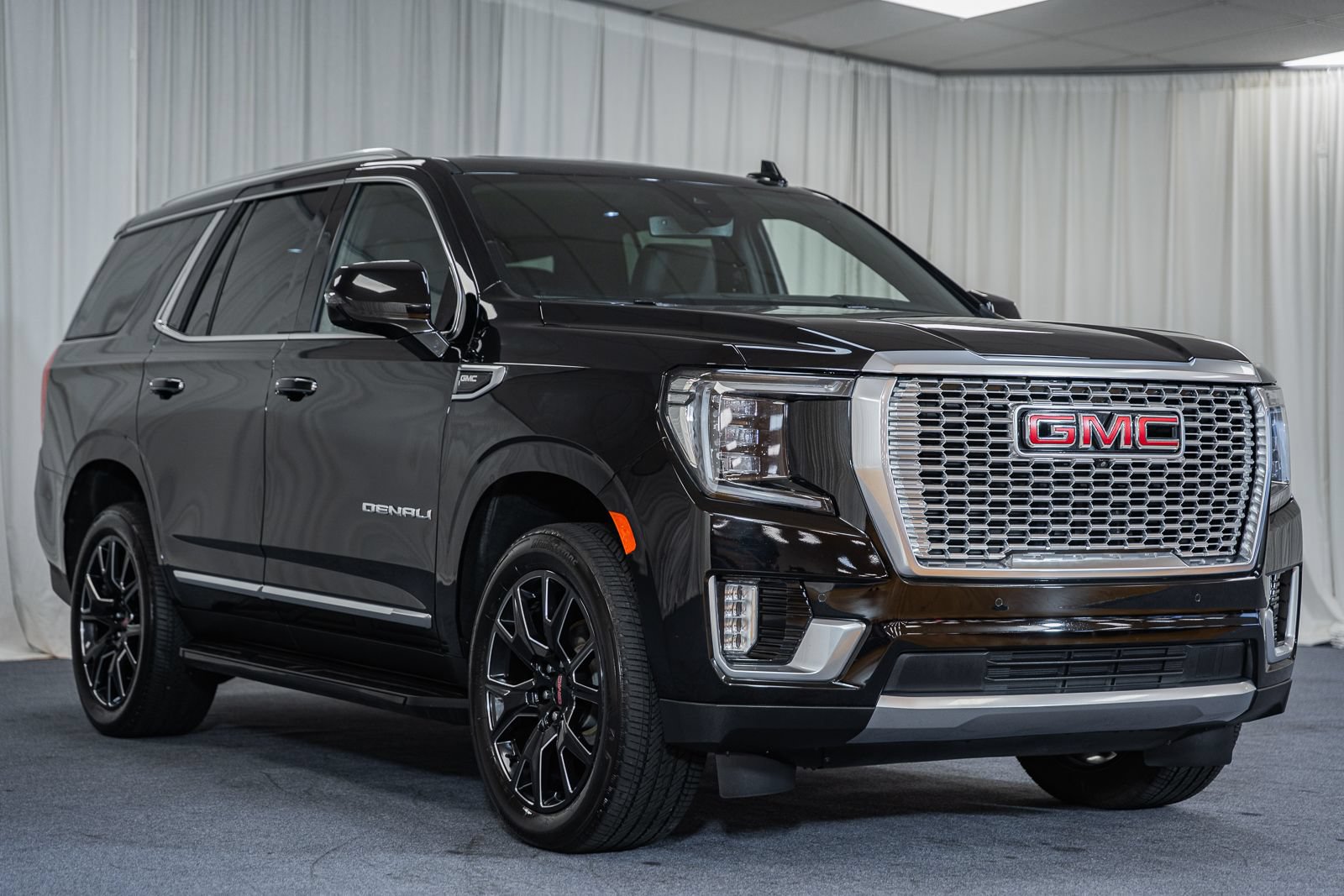 Used 2024 GMC Yukon Denali w/ Max Trailering Package AWD/4WD image 1