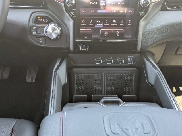 New 2026 RAM 1500 Laramie AWD/4WD image 21