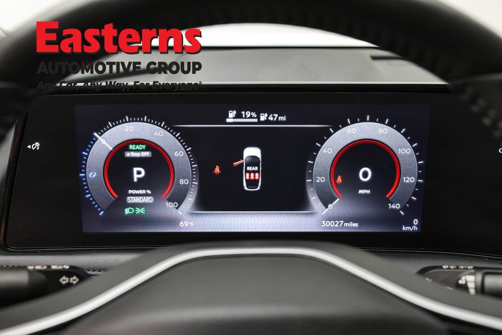 Used 2023 Nissan Ariya FWD image 17
