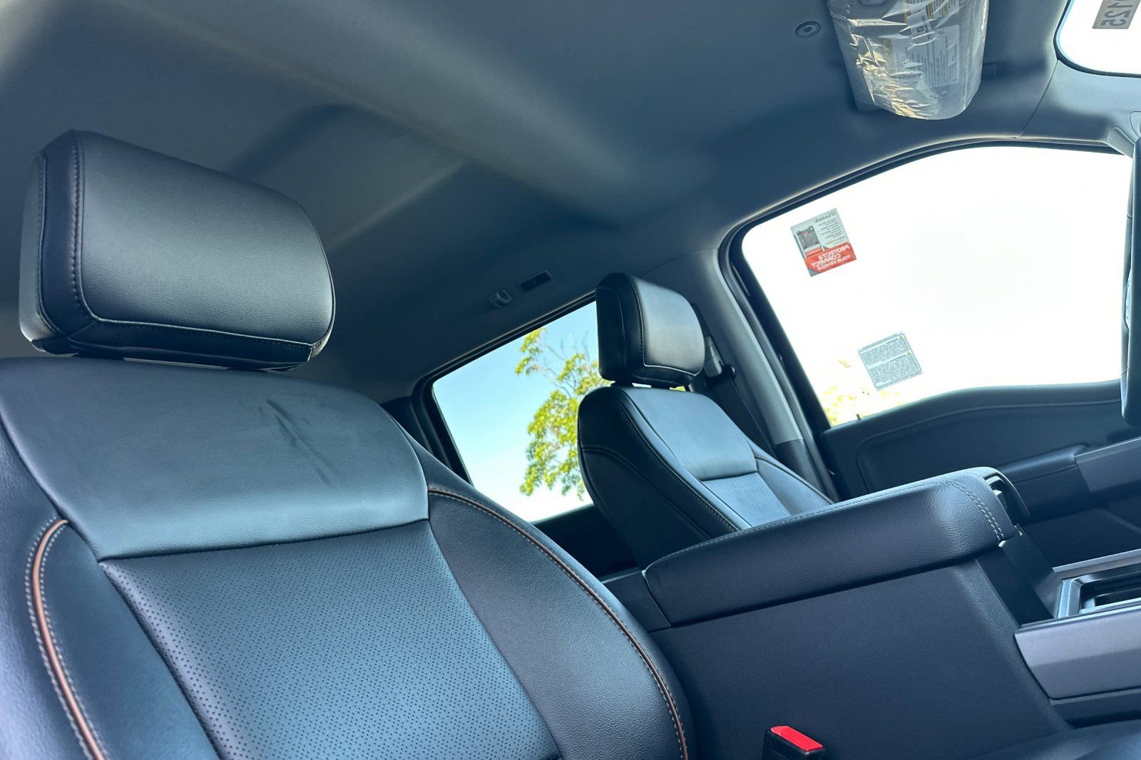 New 2026 Ford F350 Lariat w/ FX4 Off-Road Package image 16