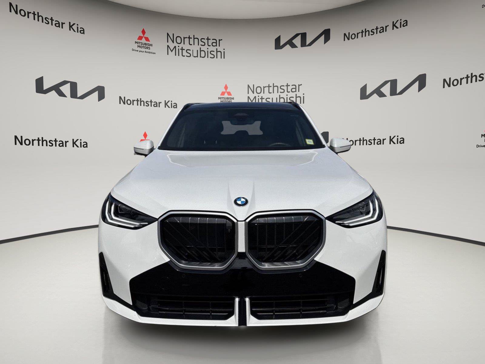 Used 2025 BMW X3 xDrive30i w/ Premium Package AWD/4WD image 8