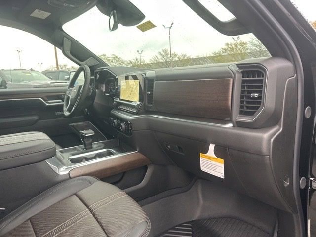 New 2026 Chevrolet Silverado 1500 High Country w/ LPO, Dark Essentials Package image 34