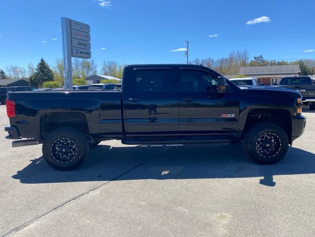 Used 2019 Chevrolet Silverado 2500 LTZ w/ Duramax Plus Package AWD/4WD image 6