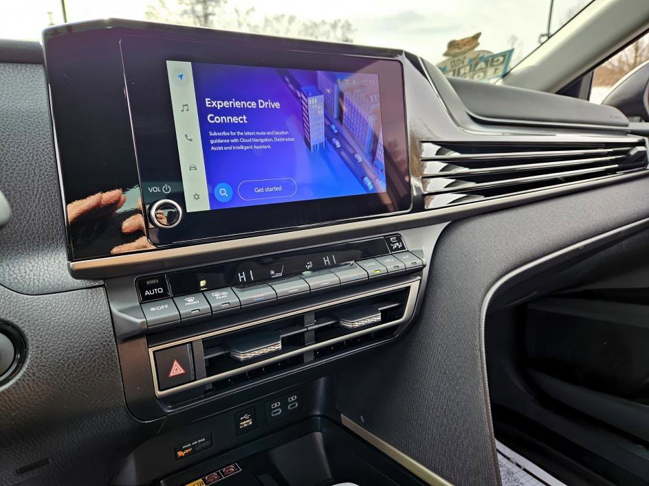 Used 2025 Toyota Camry LE image 21