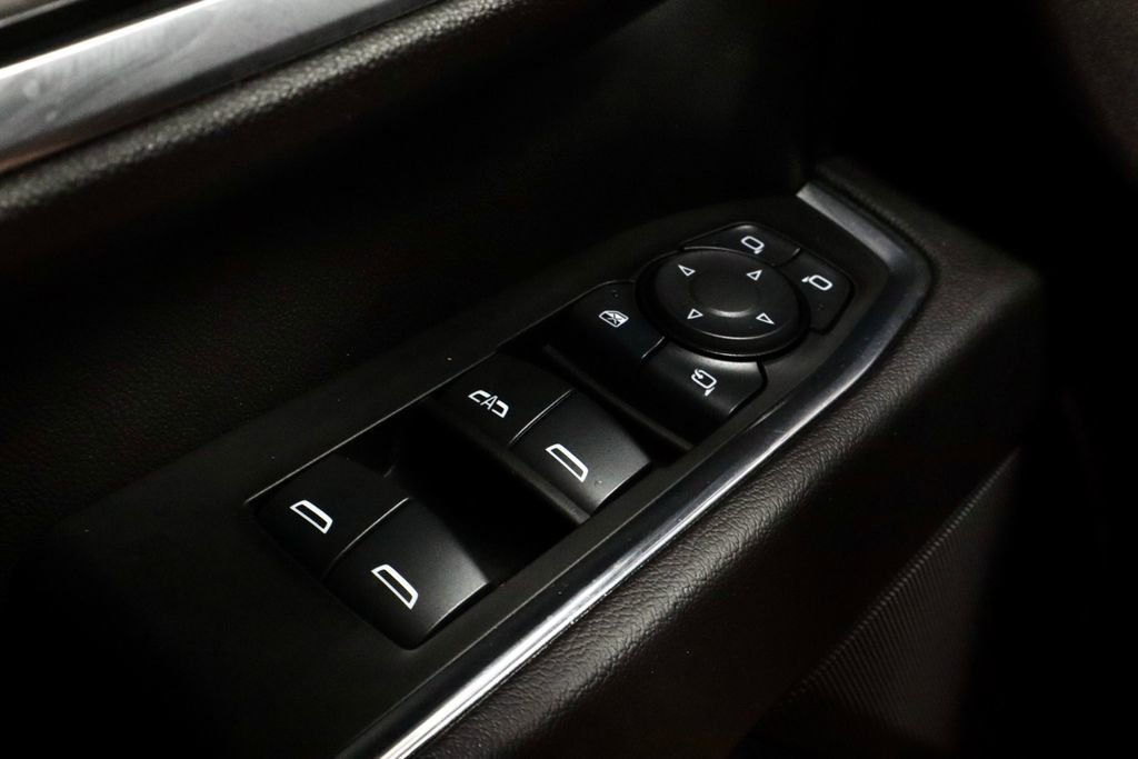 Used 2025 Chevrolet Silverado 3500 LT AWD/4WD image 27