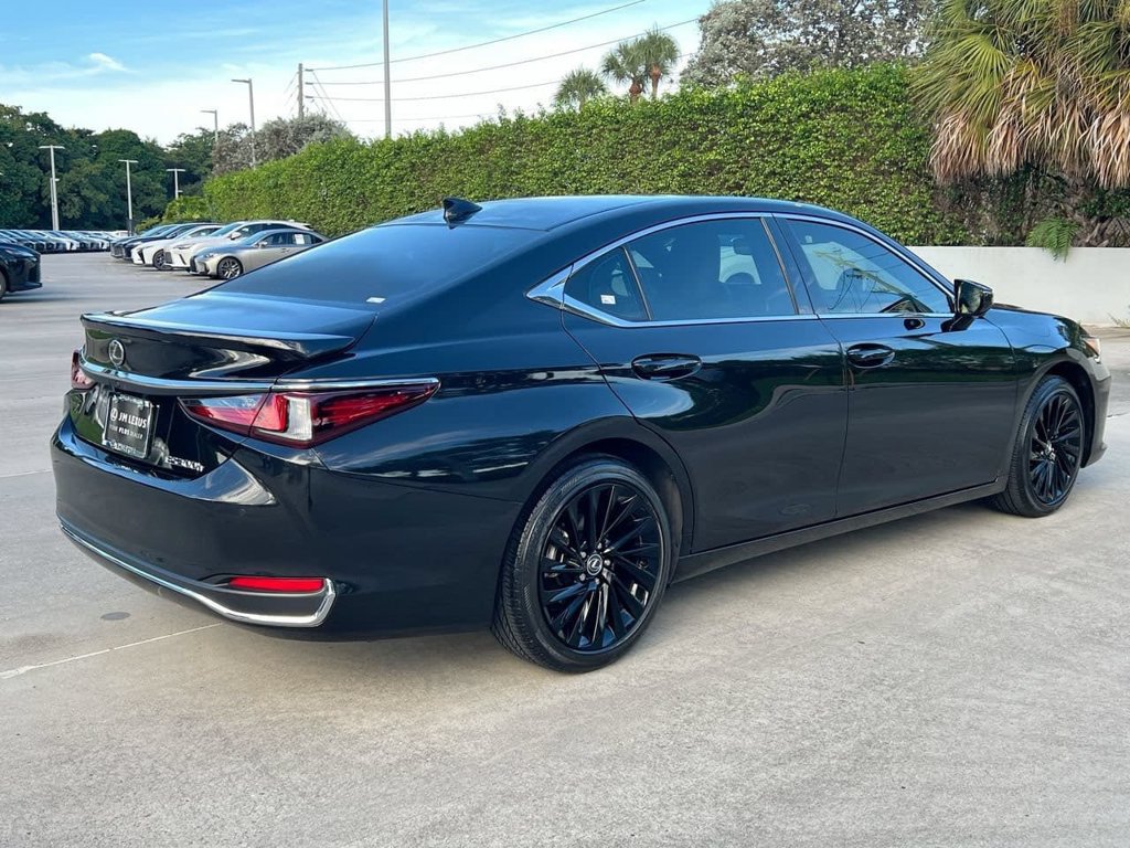 Certified 2024 Lexus ES 300h Ultra Luxury w/ Accessory Package (Z2) FWD image 7