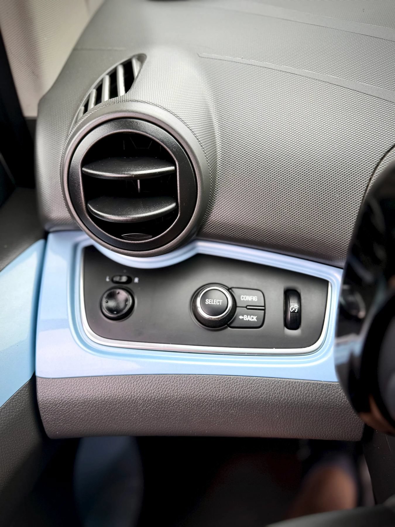 Used 2015 Chevrolet Spark LT FWD image 16