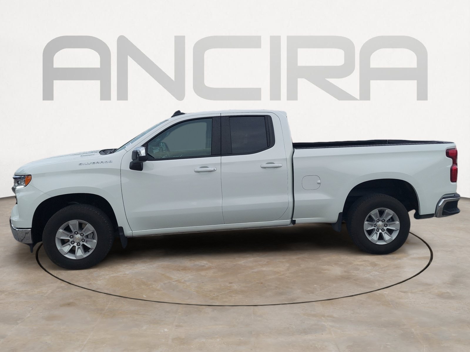 Used 2025 Chevrolet Silverado 1500 LT RWD image 7