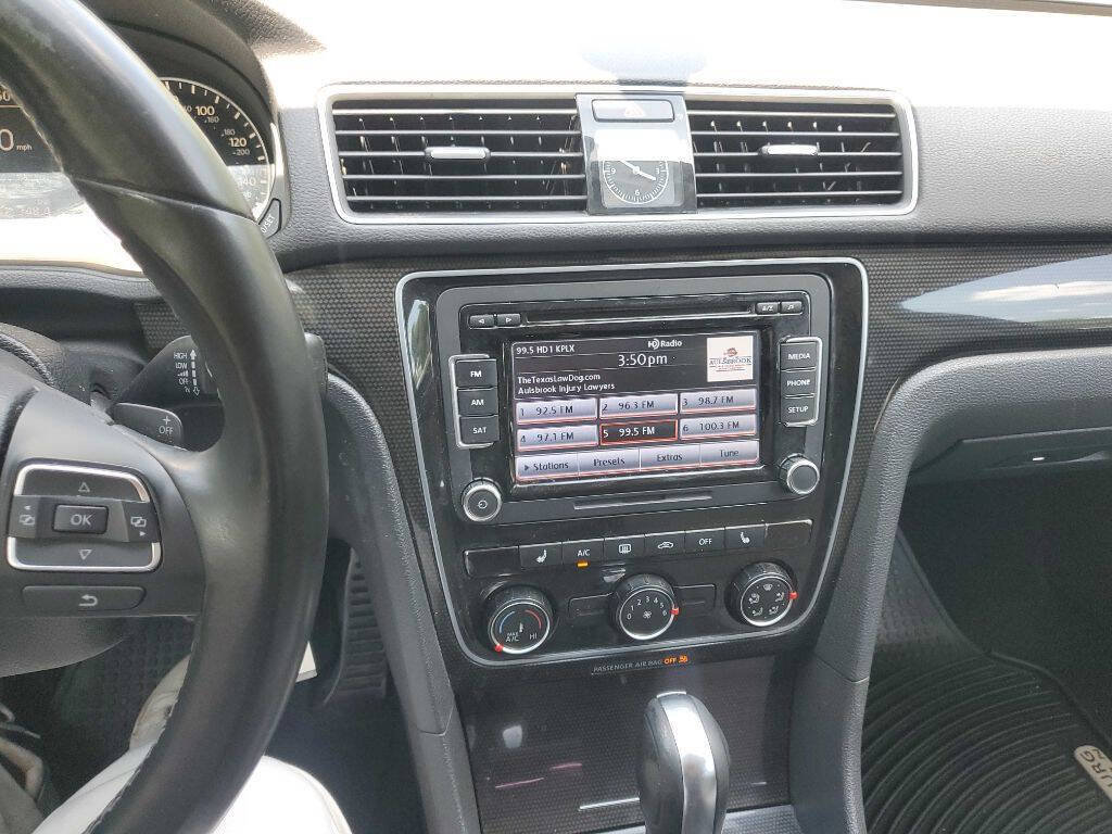 Used 2015 Volkswagen Passat 1.8T Sport FWD image 52